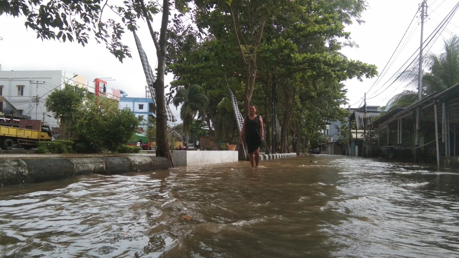 LANGKAH SUNYI MEMBELAH KOTA